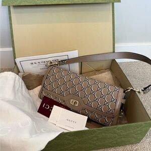 💋Gucci Beige Monogram Shoulder Bag